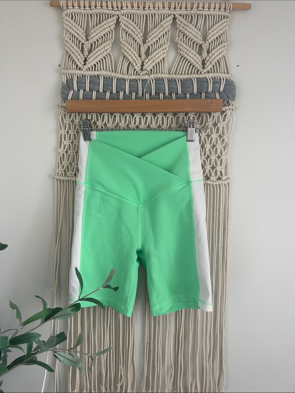 Wilo High-Rise Biker Shorts